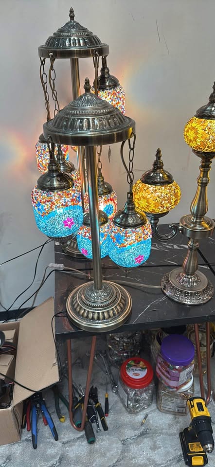 Elegant Blue Glass Table Lamp – Stylish Home Lighting with E26 Bulb Compatibility with 3 bulbs. (Size: 27H)