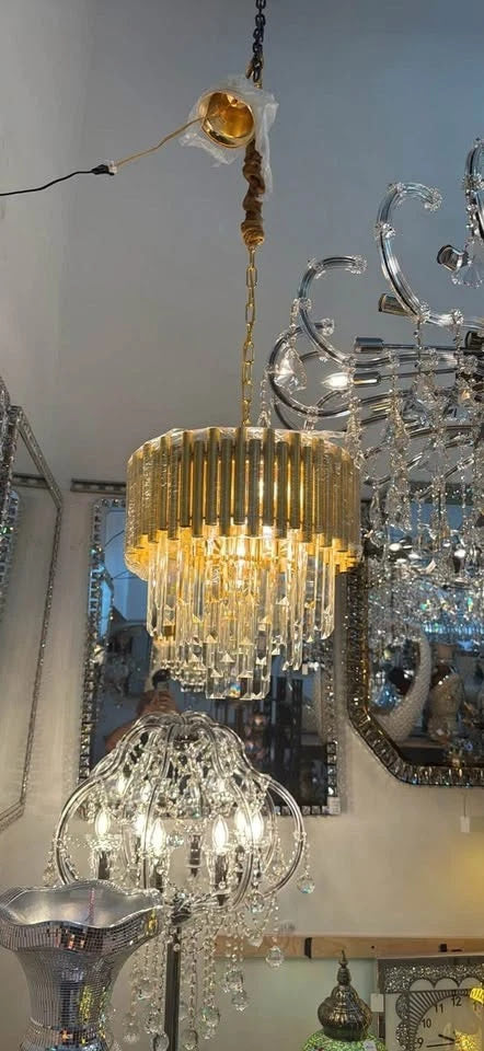 Modern crystal chandelier with orginial crystals (Size: 17W H18H)