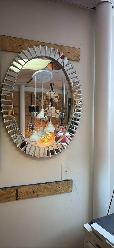 Round Sunburst Wall Mirror – H29" x W22"